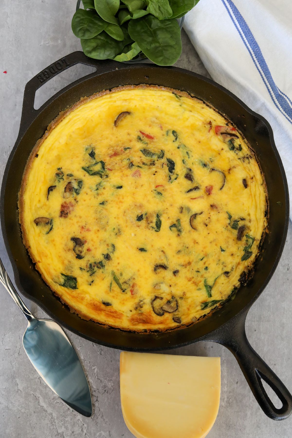 A cooling spinach and mushroom frittata