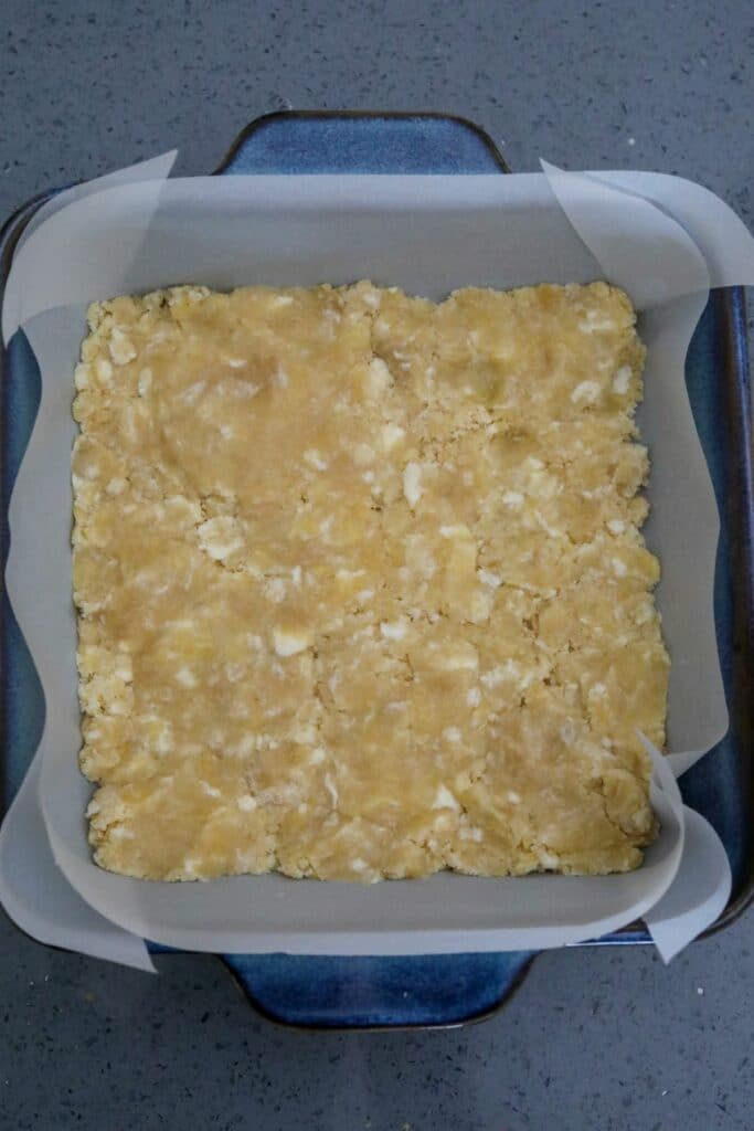 Packed curst layer in a baking dish